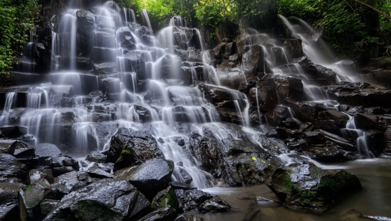 Air Terjun Kanto Lampo