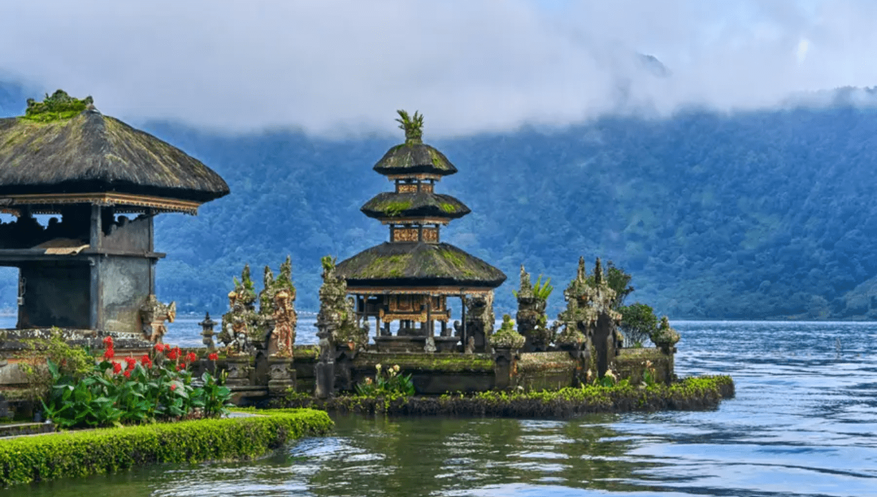 Danau Beratan