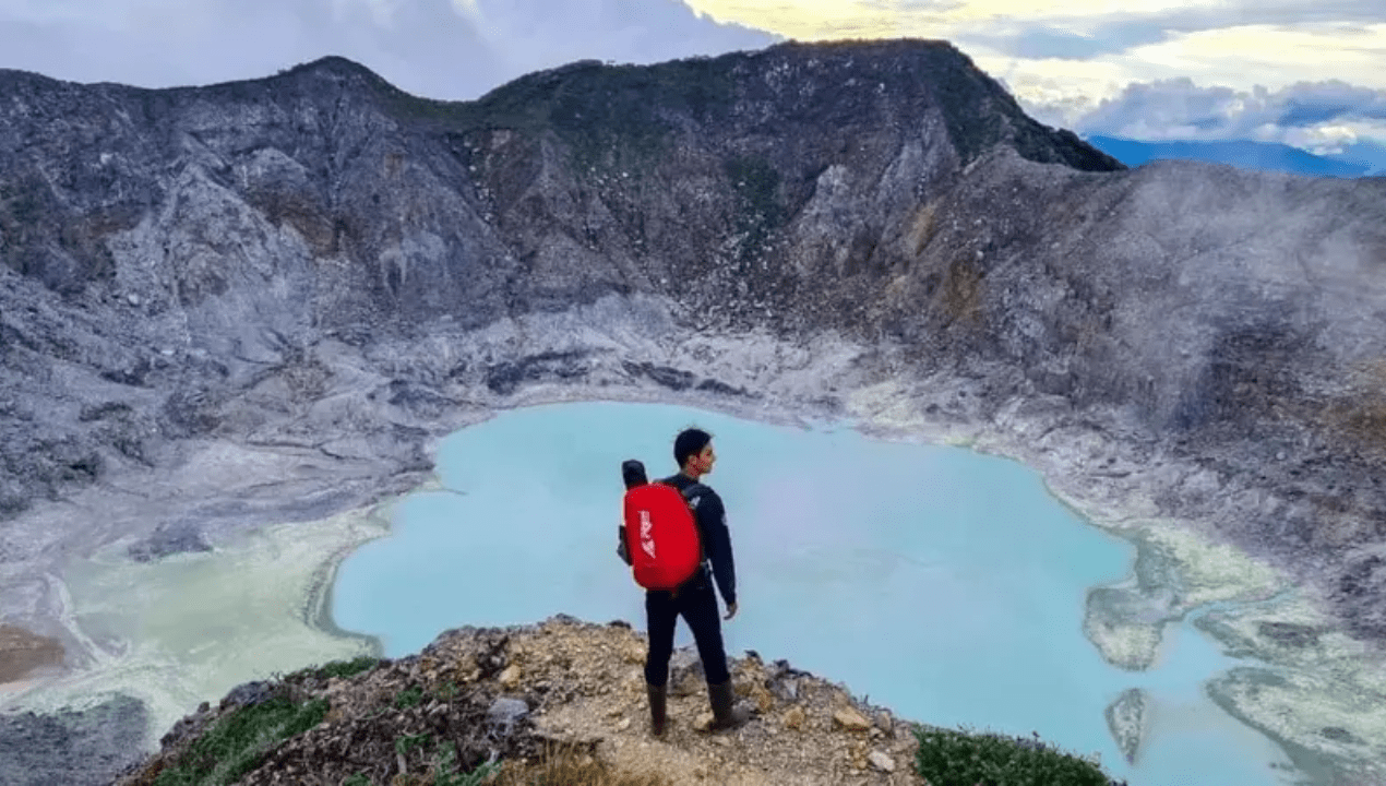 Gunung Sorik Marapi 2025