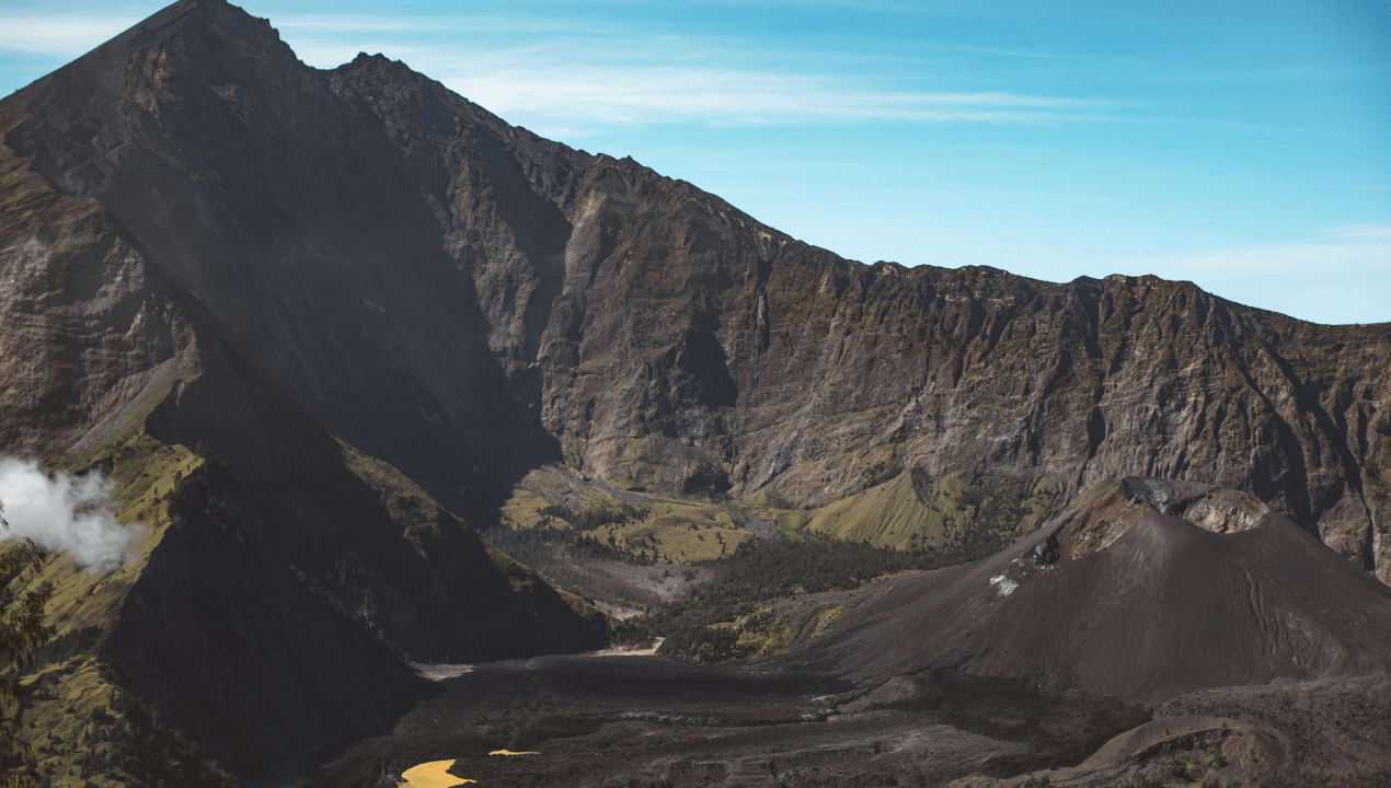 Gunung terindah di Indonesia
