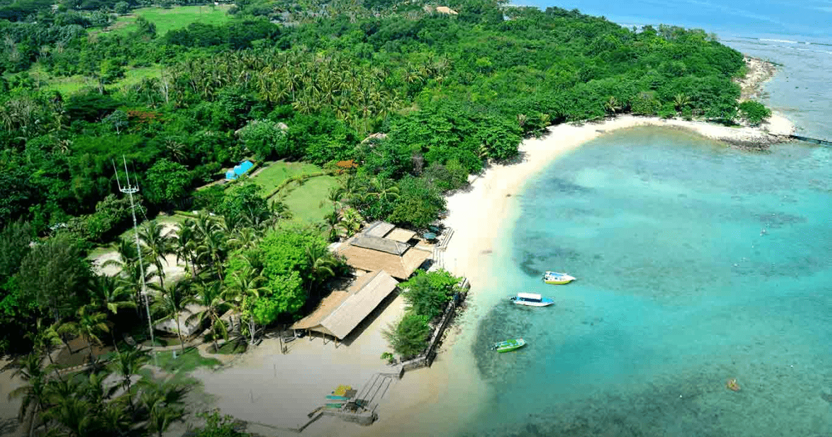 Pantai Tanjung Lesung