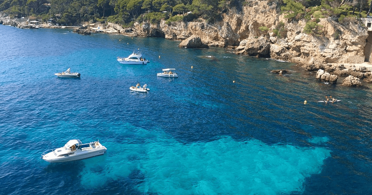 Pantai Baie des Milliardaires